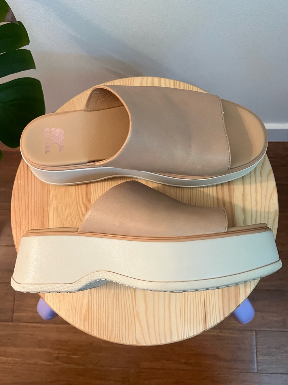 Sorel Women's Tan Platform Slide Sandals